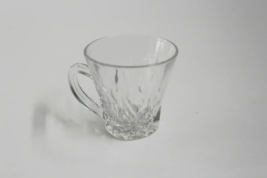 فنجان بلور لنس 